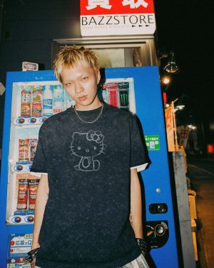 Hello Kitty Oversized Logo Print Tee